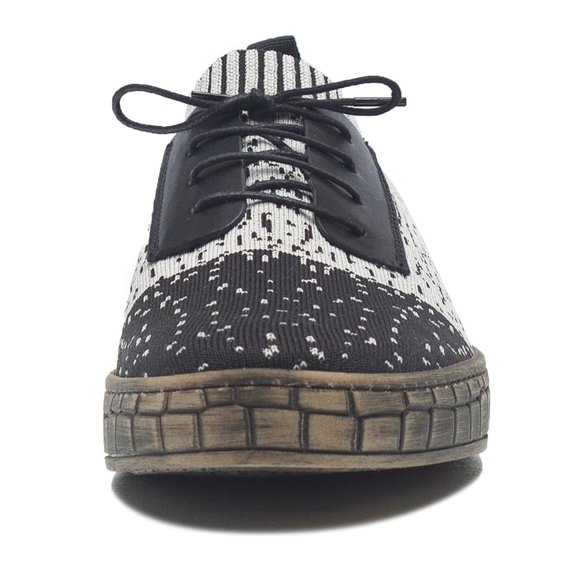 HYKEE Men’s Breathable Lightweight Casual Shoe - Picture 4 of 8